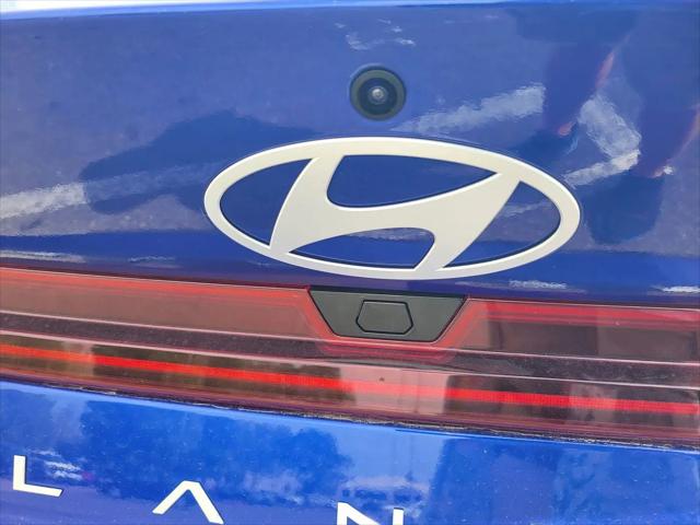 2025 Hyundai Elantra Hybrid Limited