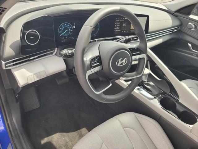 2025 Hyundai Elantra Hybrid Limited