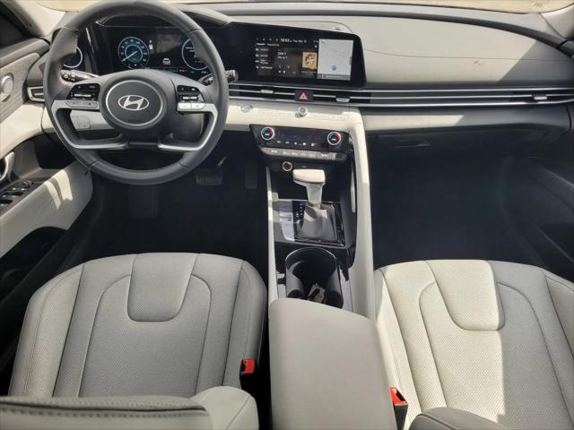 2025 Hyundai Elantra Hybrid Limited