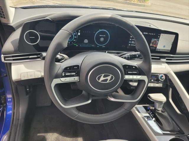 2025 Hyundai Elantra Hybrid Limited