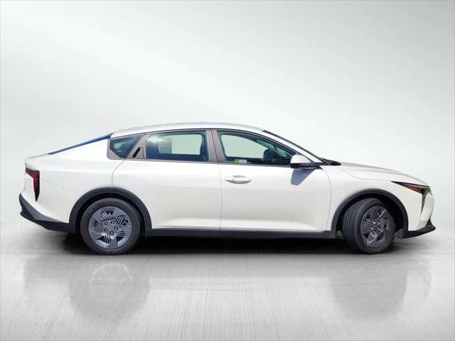 2025 Kia K4 LX