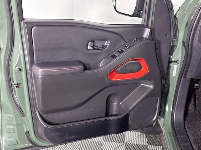 2022 Nissan Frontier Crew Cab PRO-4X 4x4