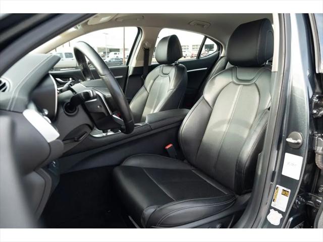 2023 Genesis G70 2.0T AWD