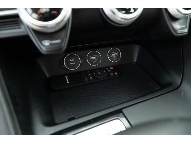 2023 Genesis G70 2.0T AWD