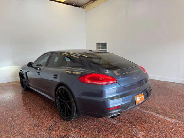 2015 Porsche Panamera 4