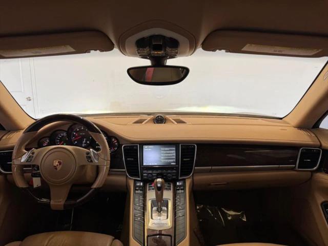 2015 Porsche Panamera 4