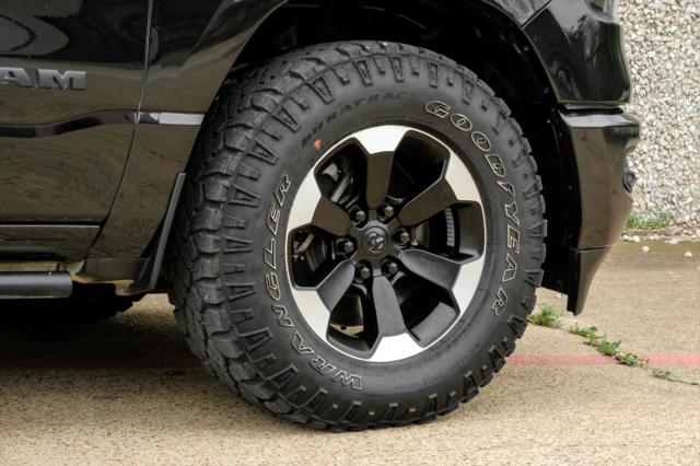2024 Ram 1500 Big Horn Crew Cab 4x4 5'7" Box