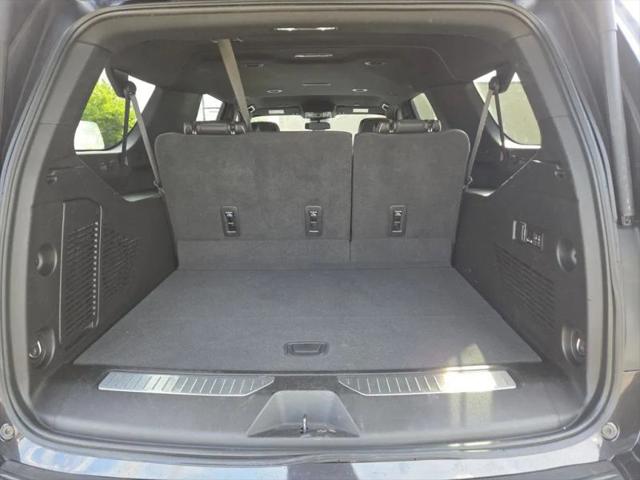 2023 Chevrolet Suburban 4WD Premier