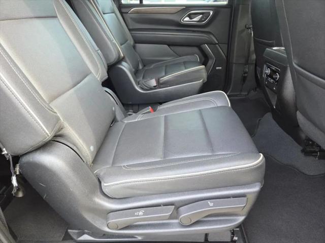 2023 Chevrolet Suburban 4WD Premier