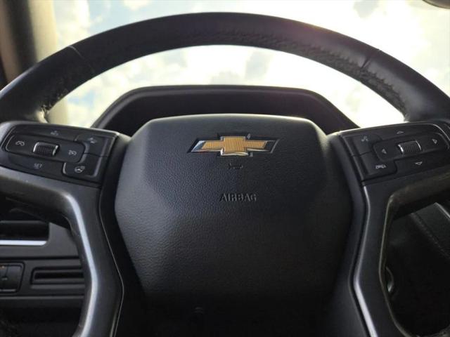 2023 Chevrolet Suburban 4WD Premier
