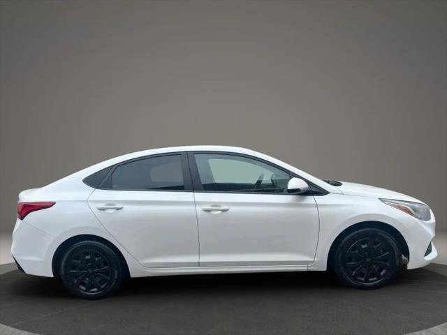 2022 Hyundai Accent SE