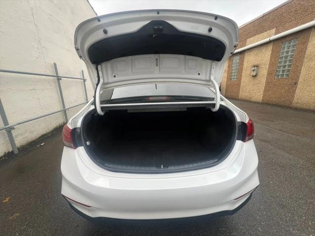 2022 Hyundai Accent SE