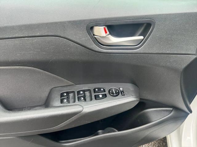 2022 Hyundai Accent SE