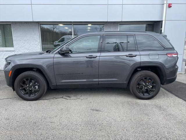 2026 Jeep Grand Cherokee GRAND CHEROKEE LAREDO ALTITUDE 4X4