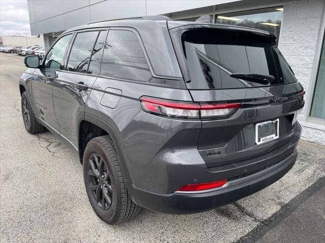 2026 Jeep Grand Cherokee GRAND CHEROKEE LAREDO ALTITUDE 4X4