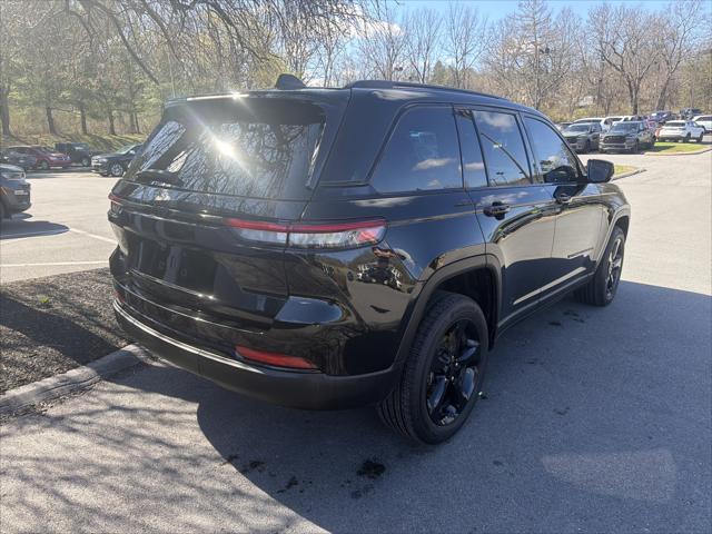 2023 Jeep Grand Cherokee Altitude 4x4 2023 Jeep Grand Cherokee Altitude 4x4