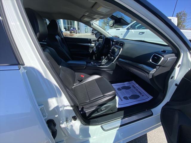 2023 Nissan Maxima SV Xtronic CVT