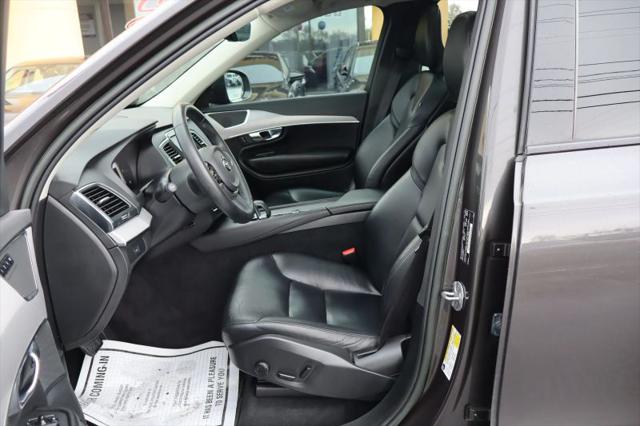 2023 Volvo XC90 B5 Core