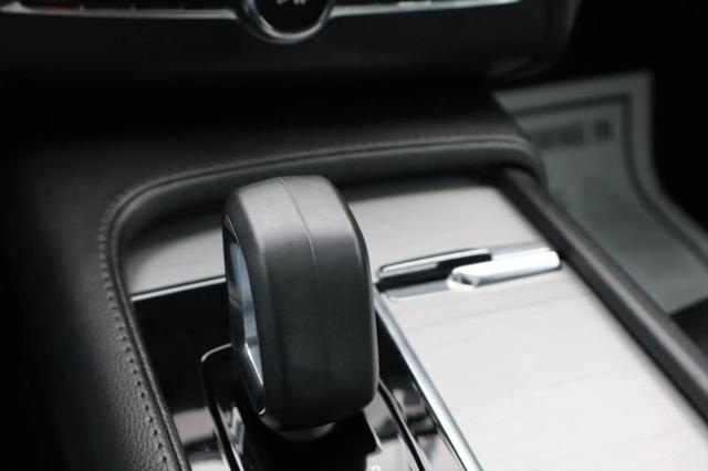2023 Volvo XC90 B5 Core