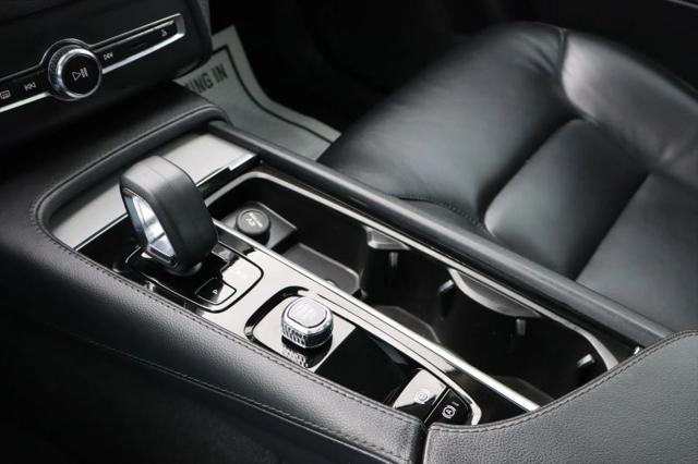 2023 Volvo XC90 B5 Core