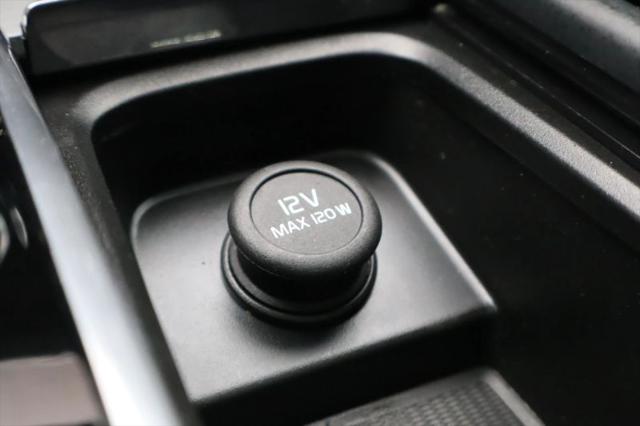 2023 Volvo XC90 B5 Core