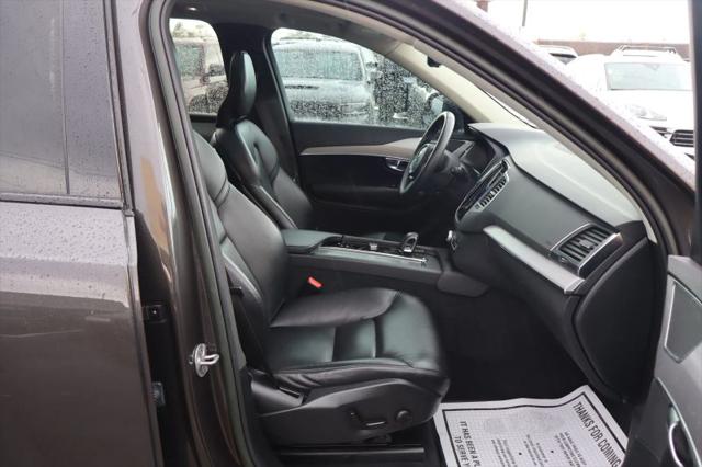 2023 Volvo XC90 B5 Core