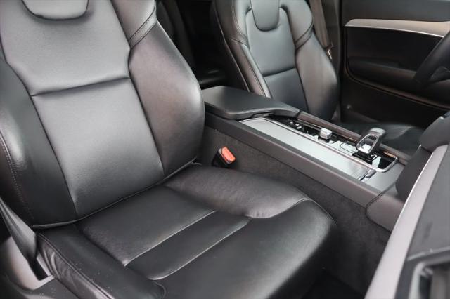 2023 Volvo XC90 B5 Core