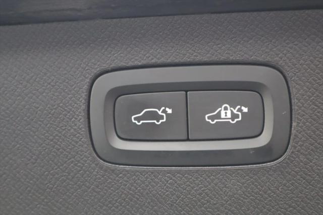 2023 Volvo XC90 B5 Core