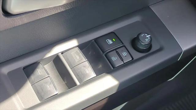 2026 Toyota Tundra SR5 CrewMax 5.5' Bed