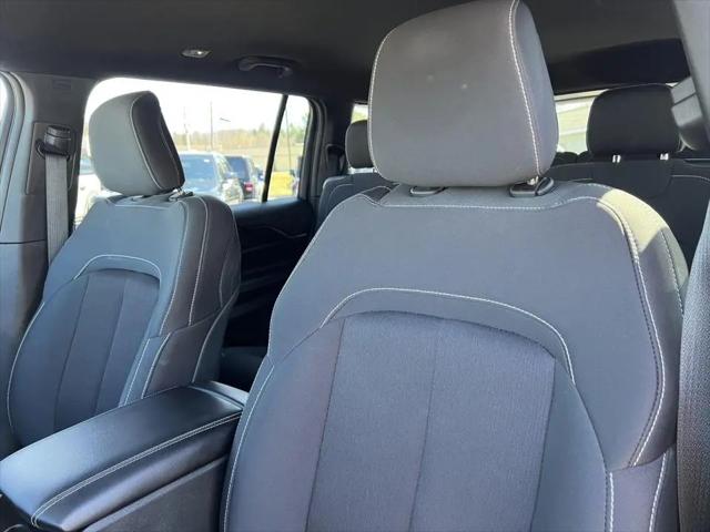 2025 Jeep Grand Cherokee L Laredo 4x4