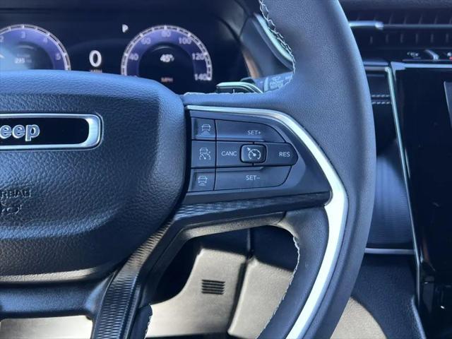 2025 Jeep Grand Cherokee L Laredo 4x4