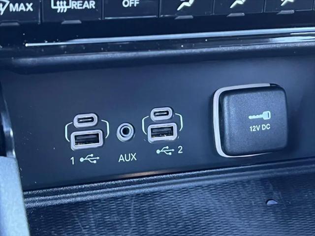 2025 Jeep Grand Cherokee L Laredo 4x4