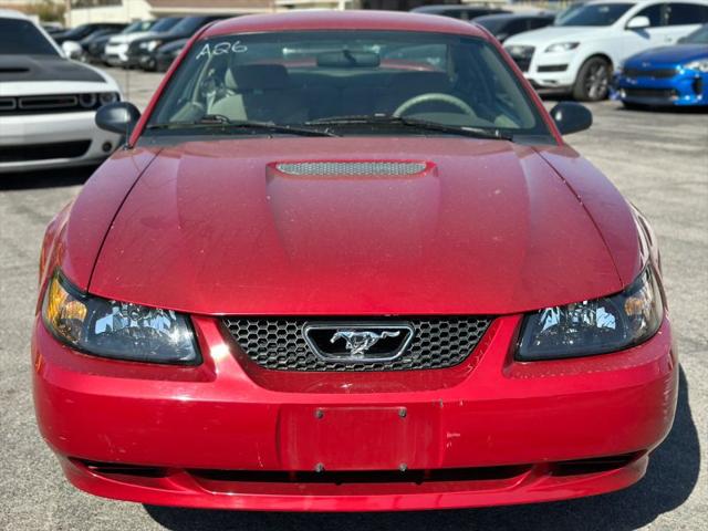 1999 Ford Mustang Base