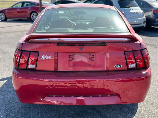 1999 Ford Mustang Base