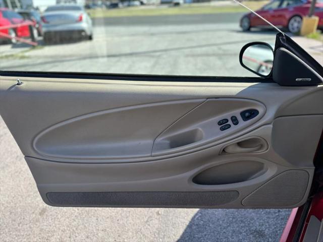 1999 Ford Mustang Base