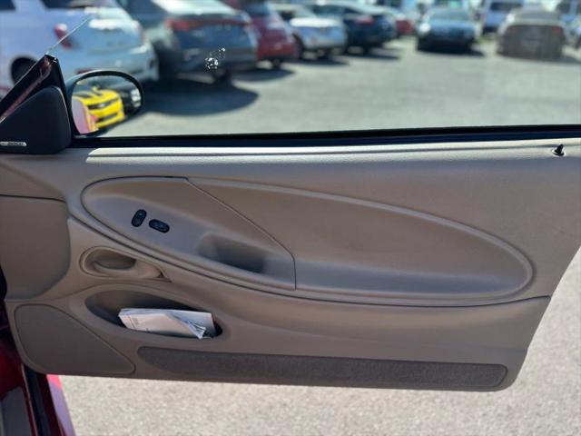 1999 Ford Mustang Base