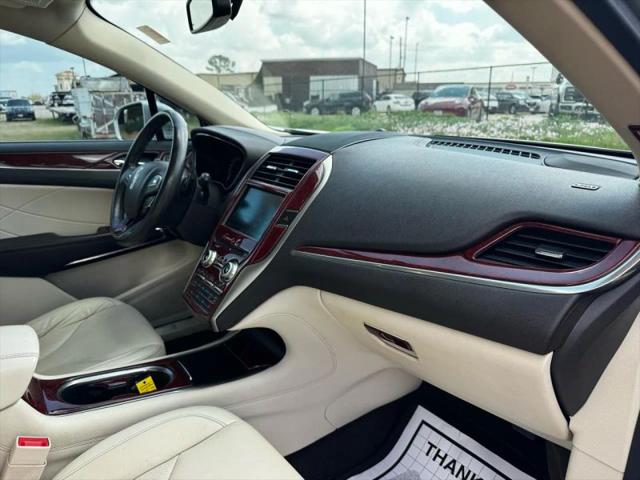 2015 Lincoln MKC Base