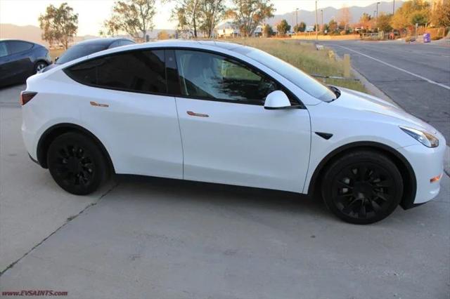 2022 Tesla Model Y Long Range Dual Motor All-Wheel Drive