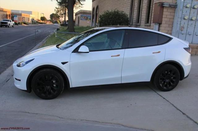 2022 Tesla Model Y Long Range Dual Motor All-Wheel Drive