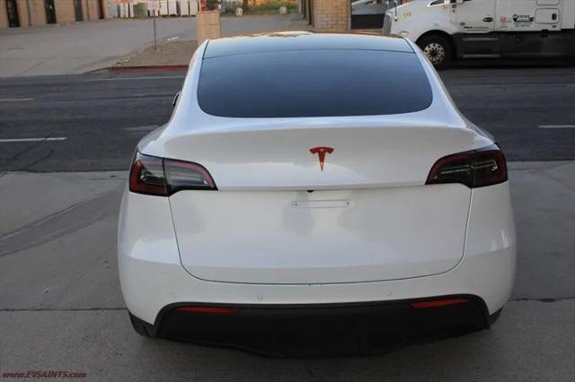 2022 Tesla Model Y Long Range Dual Motor All-Wheel Drive
