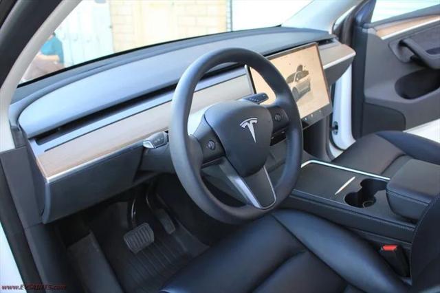 2022 Tesla Model Y Long Range Dual Motor All-Wheel Drive
