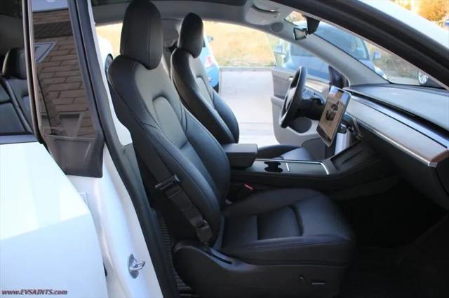 2022 Tesla Model Y Long Range Dual Motor All-Wheel Drive