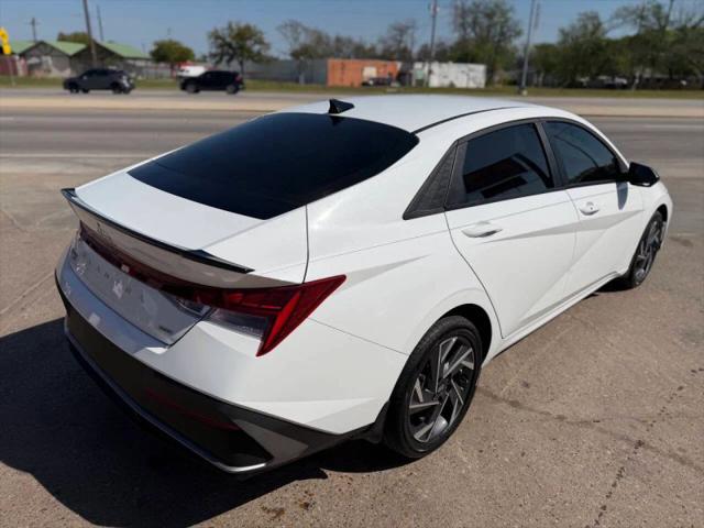 2025 Hyundai Elantra Hybrid SEL Sport