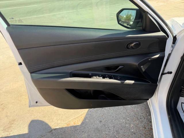2025 Hyundai Elantra Hybrid SEL Sport