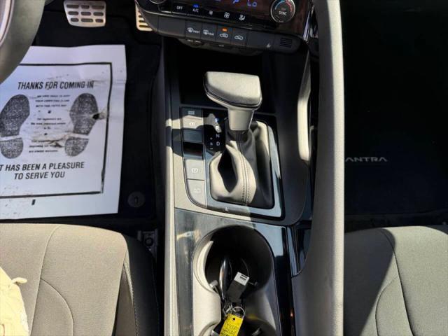 2025 Hyundai Elantra Hybrid SEL Sport