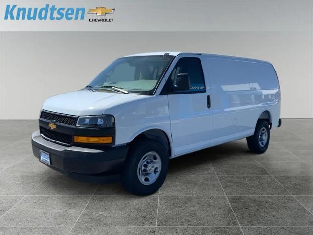 2026 Chevrolet Express Cargo Van 2500 Regular Wheelbase, WT, RWD