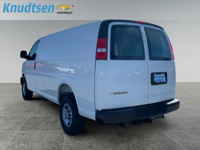 2026 Chevrolet Express Cargo Van 2500 Regular Wheelbase, WT, RWD