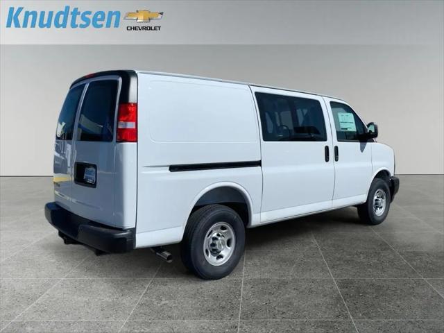 2026 Chevrolet Express Cargo Van 2500 Regular Wheelbase, WT, RWD
