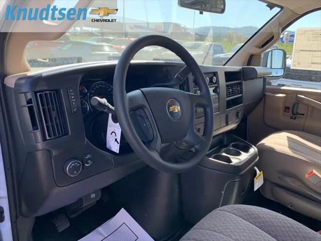 2026 Chevrolet Express Cargo Van 2500 Regular Wheelbase, WT, RWD