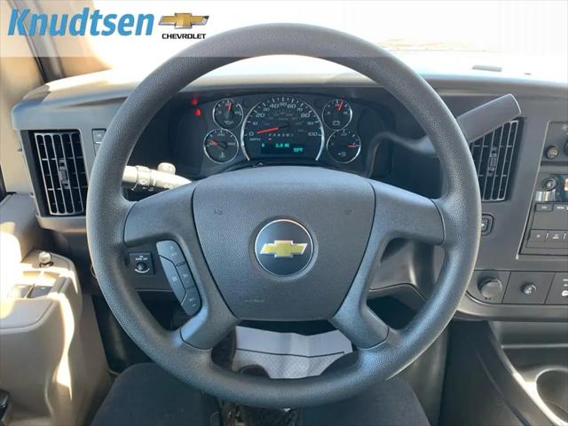 2026 Chevrolet Express Cargo Van 2500 Regular Wheelbase, WT, RWD